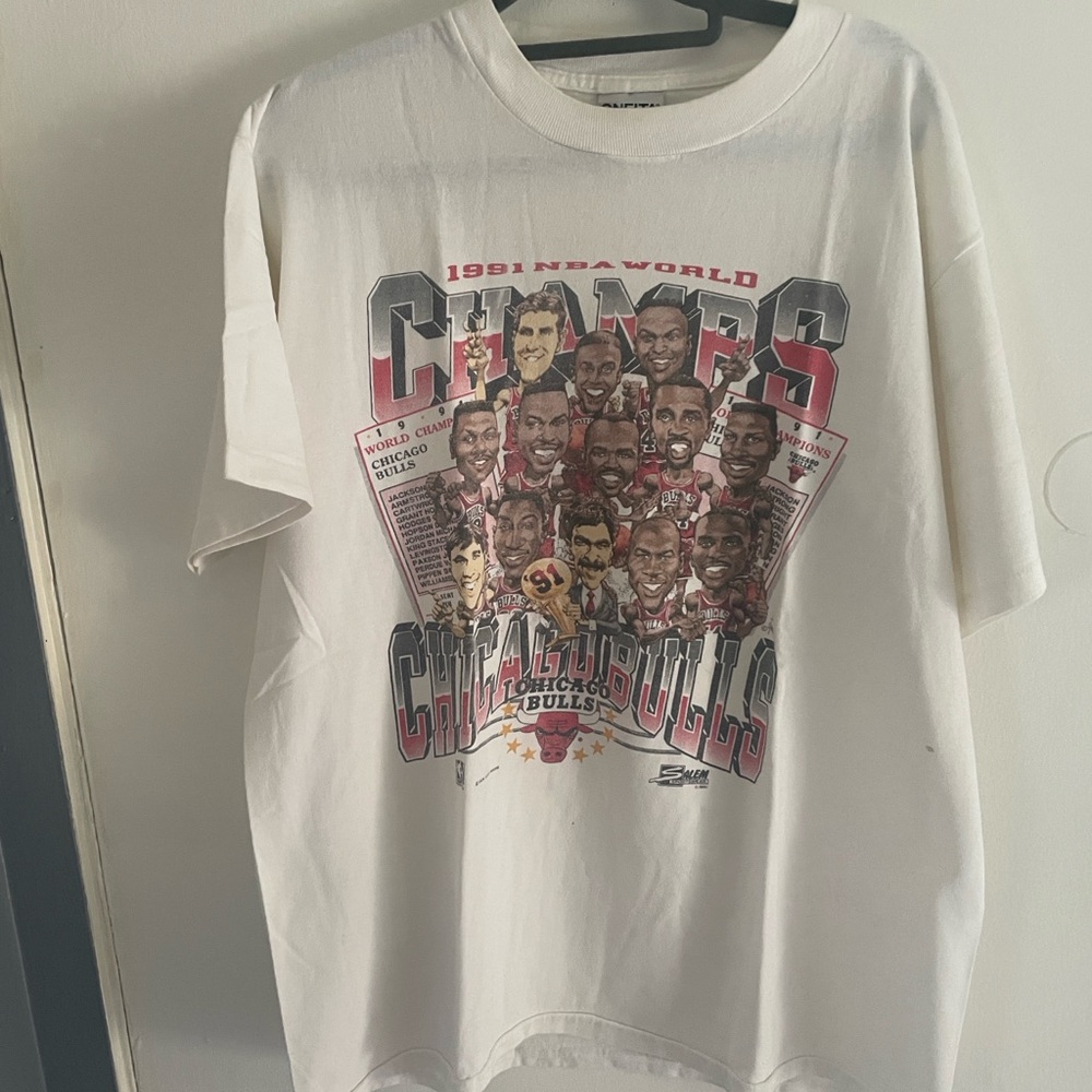 White 1991 NBA World Champions Chicago Bulls T-Shirt